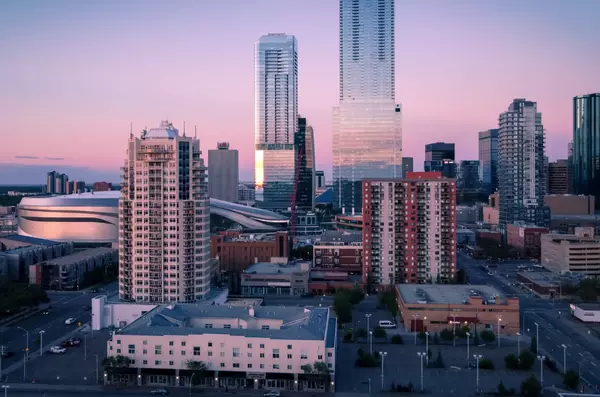 6 things I wasn't expecting about life in Edmonton as a Calgarian