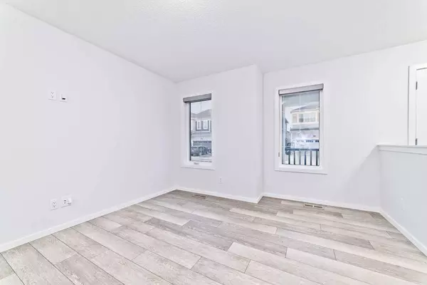 43 Cityside TER NE, Calgary, AB T3N 1H8