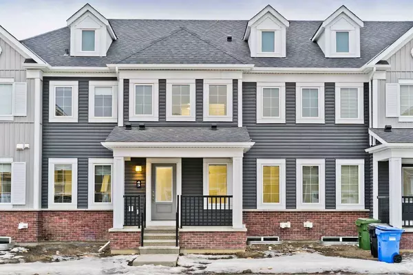 43 Cityside TER NE, Calgary, AB T3N 1H8