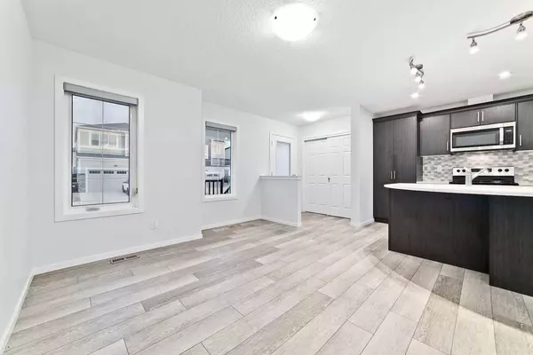 43 Cityside TER NE, Calgary, AB T3N 1H8