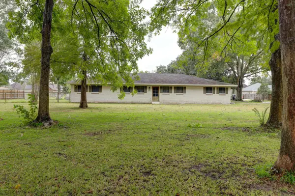 807 La Neuville RD, Lafayette, LA 70508