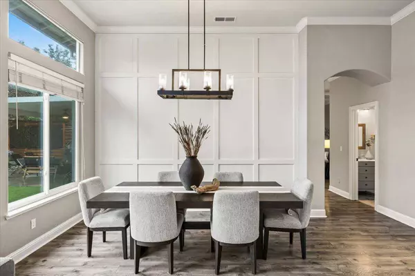 2112 Heritage Dr, Roseville, CA 95678