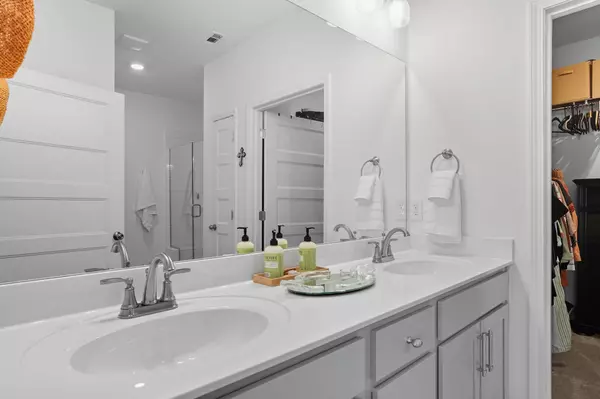 2336 Laurelstone Dr, Murfreesboro, TN 37130