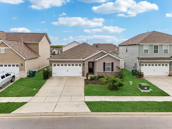 403 Wind Dance Dr, Lebanon, TN 37087