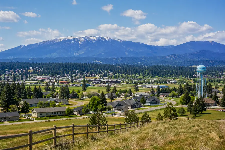 Rathdrum | More Land + More Privacy