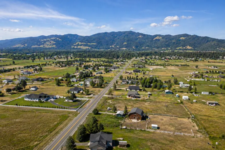 Athol | Land + Growth Potential