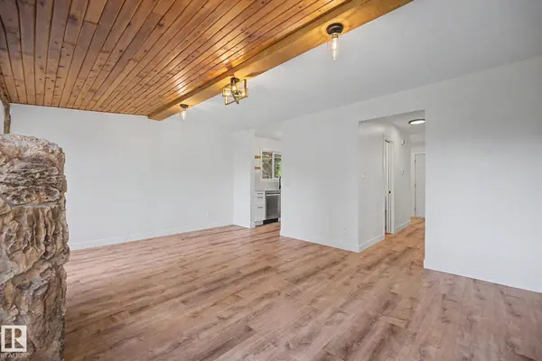 60 MCNABB CR, Stony Plain, AB T7Z 1G9