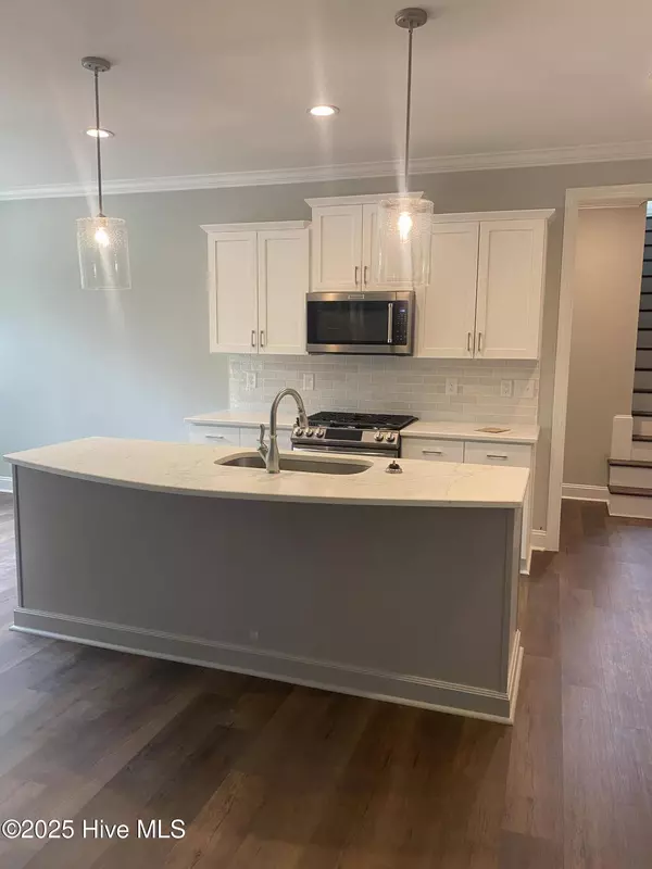 122 Lowery LN, Swansboro, NC 28584