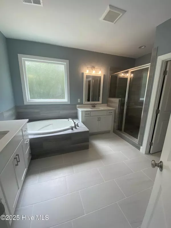 122 Lowery LN, Swansboro, NC 28584