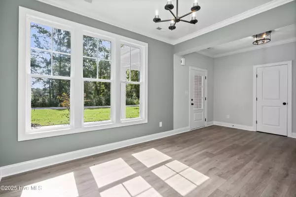 255 White Oak Bluff RD, Stella, NC 28582