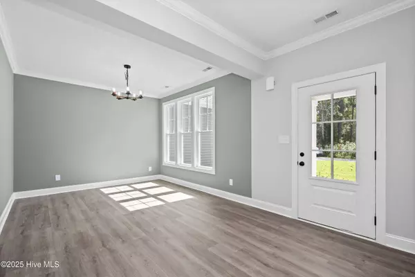 255 White Oak Bluff RD, Stella, NC 28582