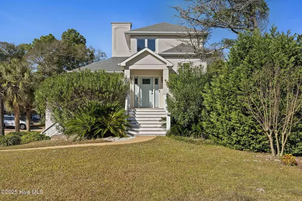 7316 Archers Creek DR, Emerald Isle, NC 28594