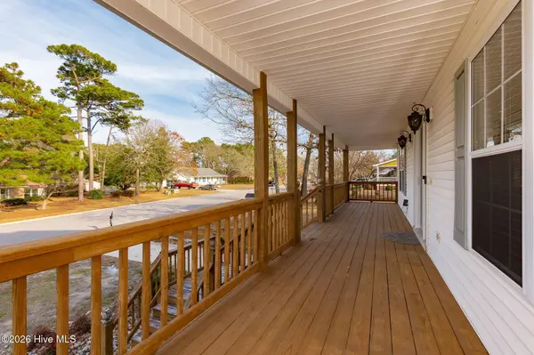 917 W Haven BLVD, Morehead City, NC 28557