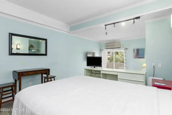 602 W Fort Macon RD #139, Atlantic Beach, NC 28512