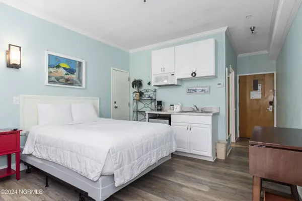 602 W Fort Macon RD #139, Atlantic Beach, NC 28512