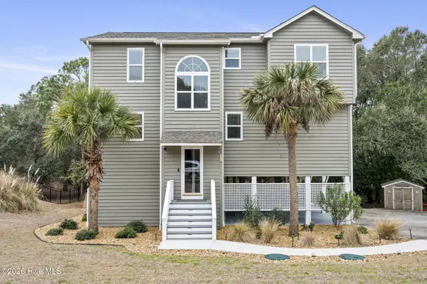 106 Wyndward CT, Emerald Isle, NC 28594