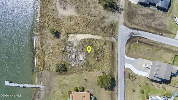 608 Bronna RD, Beaufort, NC 28516