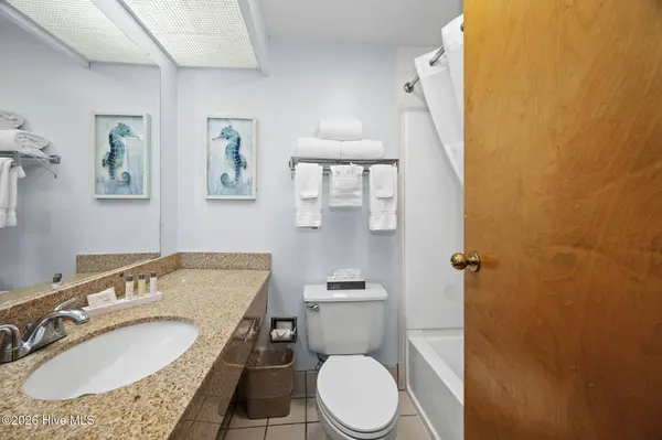 602 W Fort Macon RD #233, Atlantic Beach, NC 28512