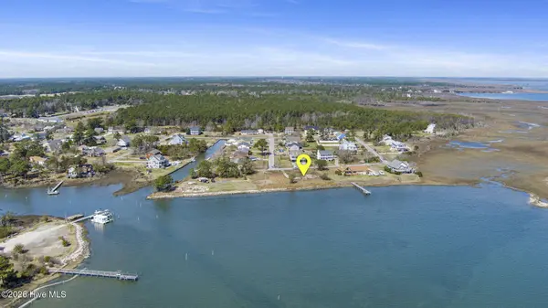 608 Bronna RD, Beaufort, NC 28516