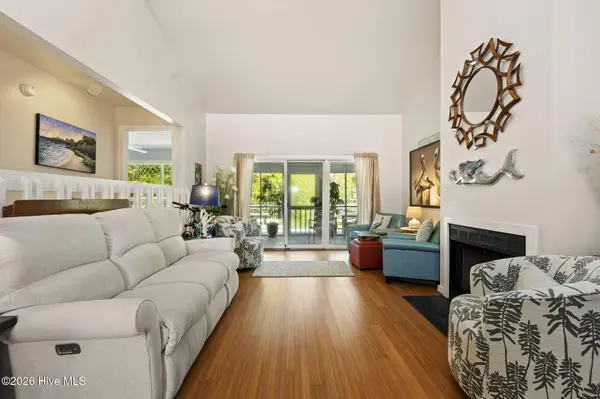 312 Mcginnis DR ##312, Pine Knoll Shores, NC 28512