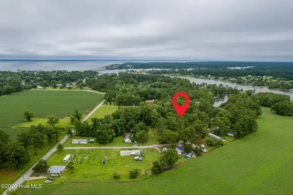 130 Holiday LN, Oriental, NC 28571