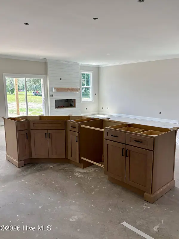 166 Deepwater DR, Stella, NC 28582