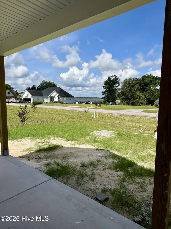 166 Deepwater DR, Stella, NC 28582