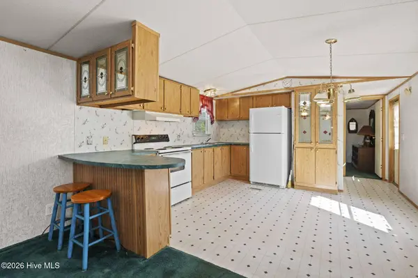 178 Cedarwood DR, Swansboro, NC 28584