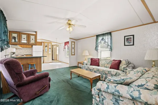178 Cedarwood DR, Swansboro, NC 28584