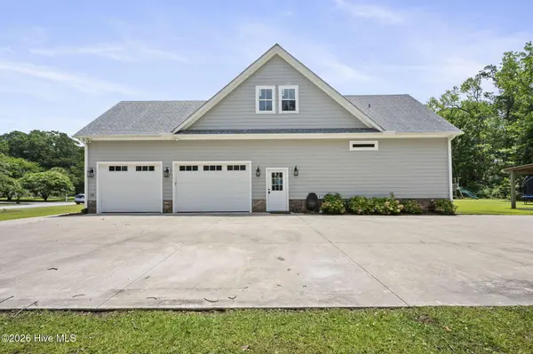 2703 E Fairway RD, Morehead City, NC 28557