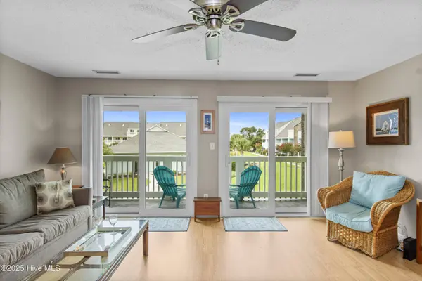 9201 Coast Guard RD #H206, Emerald Isle, NC 28594