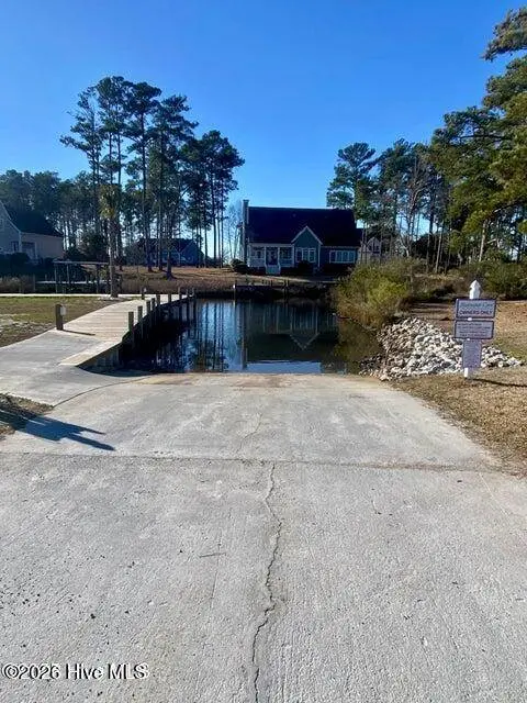 120 Lowery LN, Swansboro, NC 28584