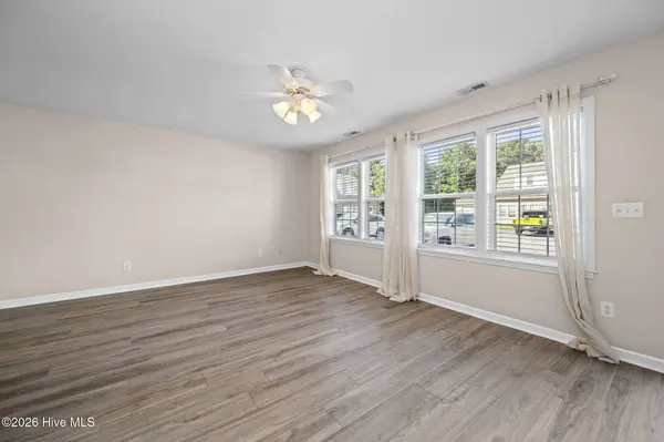 4513 Country Club RD #E105, Morehead City, NC 28557