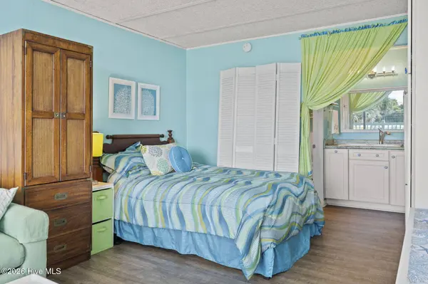 1918 W Fort Macon RD #241, Atlantic Beach, NC 28512