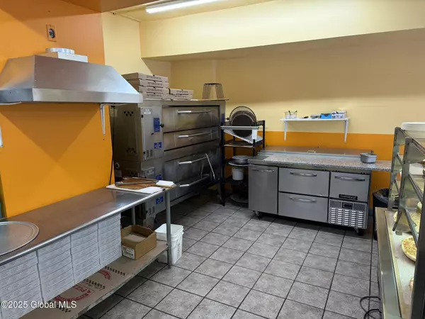 123 Madison Avenue, Albany, NY 12202