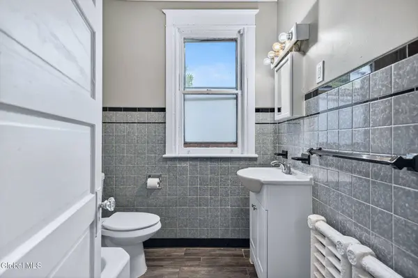 644 Myrtle Avenue, Albany, NY 12208