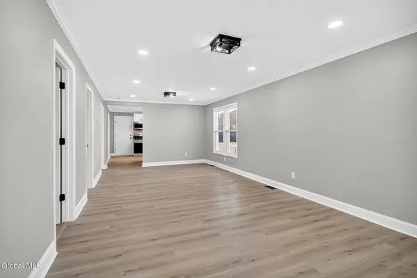 2905 Plunkett Avenue, Rotterdam, NY 12306