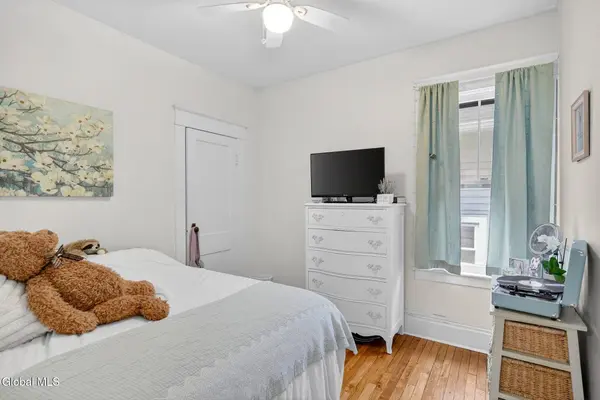 31 N Lake Avenue, Troy, NY 12180