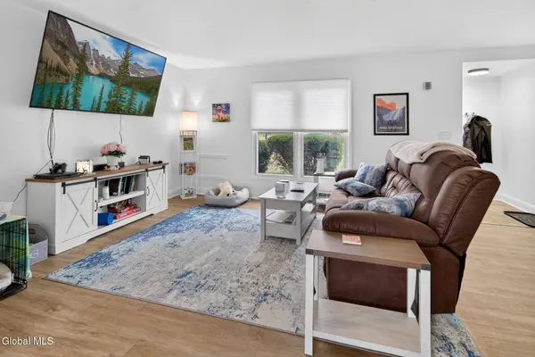 10 Pheasant Run, Waterford, NY 12188