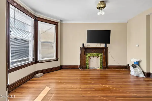 225 Western Avenue, Albany, NY 12203