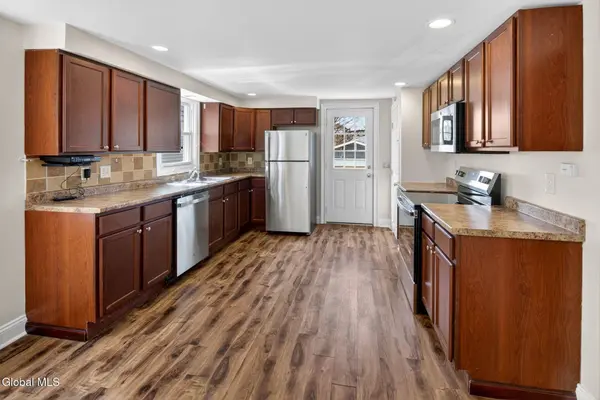 35 Lake Street, Stillwater, NY 12170