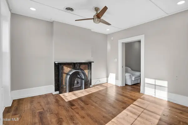 1410 5th Avenue, Troy, NY 12180