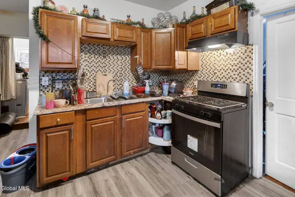 1216 5th Avenue, Troy, NY 12180