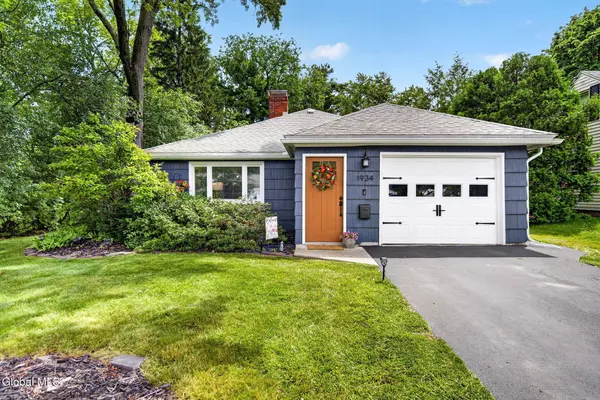 1934 Clifton Park Road, Niskayuna, NY 12309