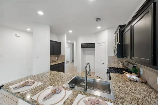 8333 Muddy Creek Drive, Fort Worth, TX 76131