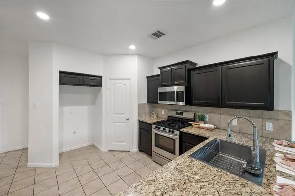 8333 Muddy Creek Drive, Fort Worth, TX 76131