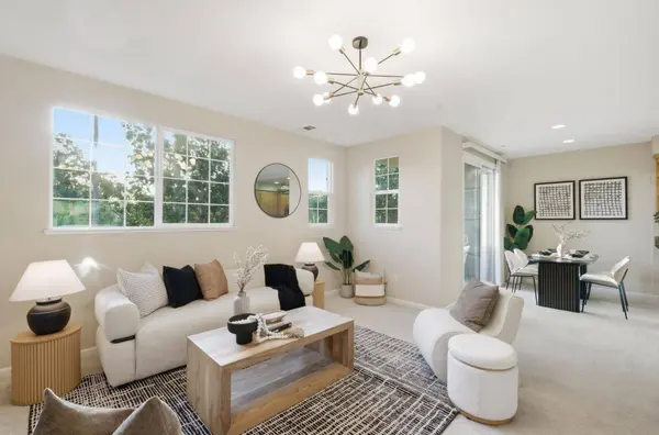 2070 Almaden RD, San Jose, CA 95125