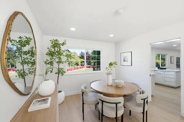 1128 Summerwings CT, San Jose, CA 95132