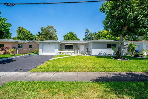 1420 NW 56th Ave, Lauderhill, FL 33313