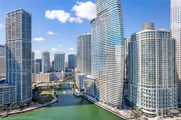 200 Biscayne Boulevard Way #3207, Miami, FL 33131